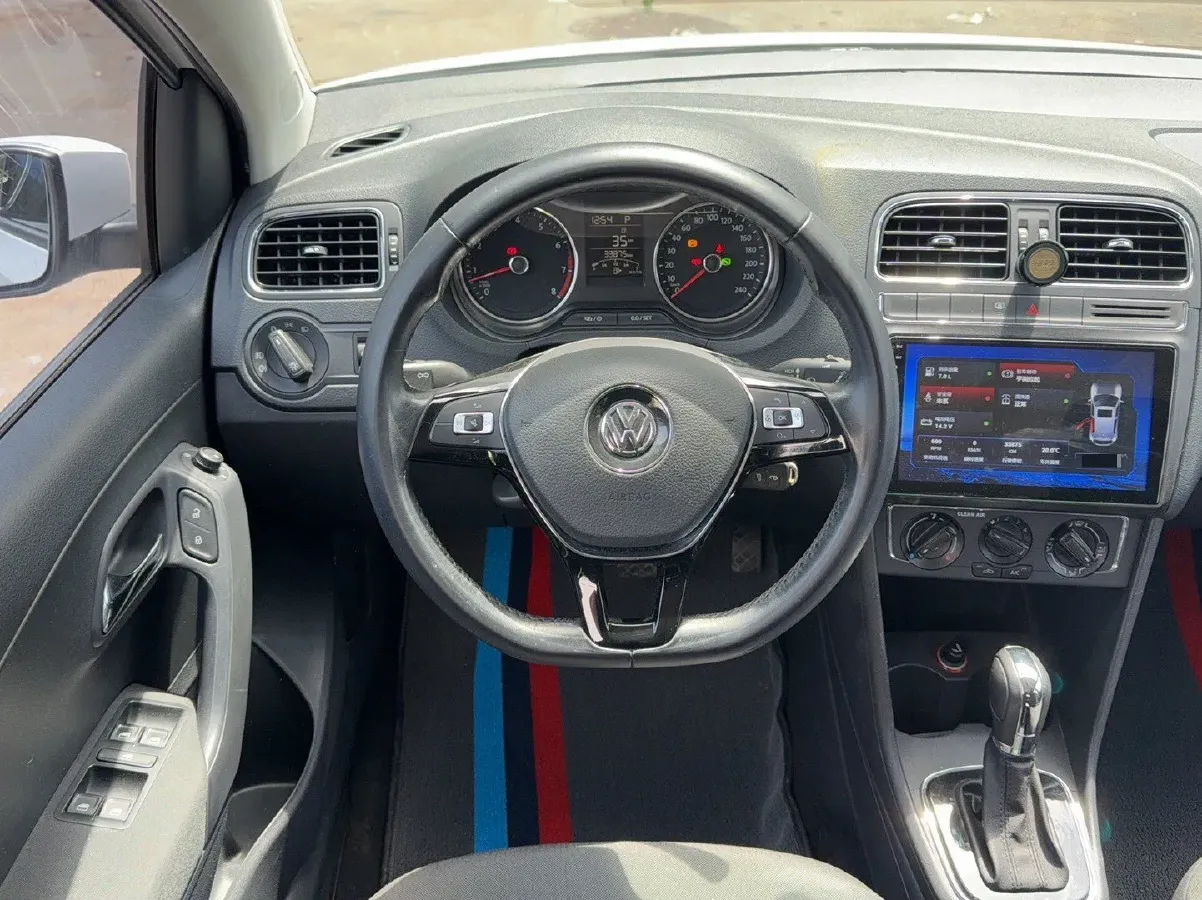 2016 Volkswagen Polo 1.6L 110HP L4 6AT,autocango,china used car exporter,china ev exporter,chinese used car exporter,chinese used ev exporter