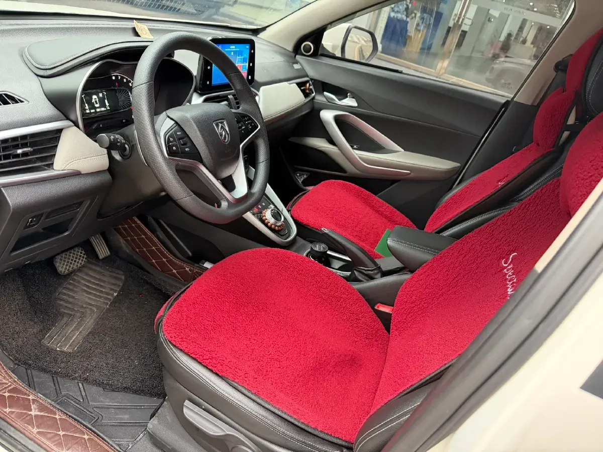 2017 HaiMa S5 Young Edition 1.6L 122HP L4 5MT,autocango,china used car exporter,china ev exporter,chinese used car exporter,chinese used ev exporter