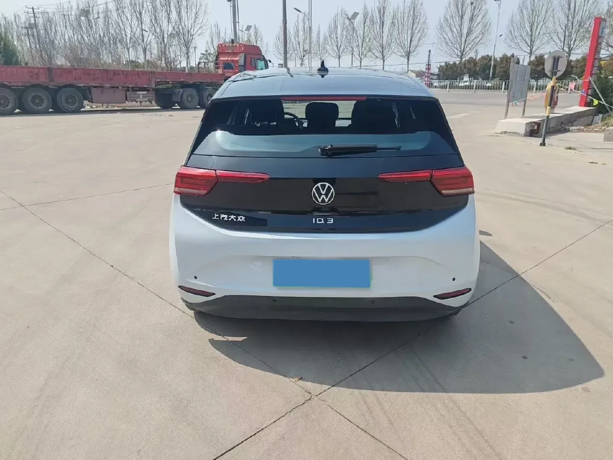 2023 Volkswagen ID.3 BEV 52.8KWH,autocango,china used car exporter,china ev exporter,chinese used car exporter,chinese used ev exporter