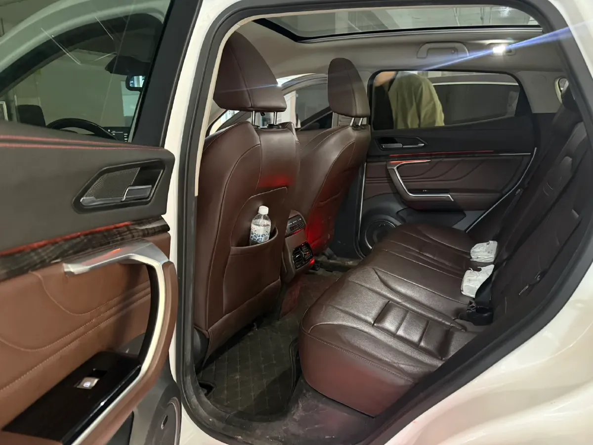 2017 WEY VV5 2.0T 197HP L4 7DCT,autocango,china used car exporter,china ev exporter,chinese used car exporter,chinese used ev exporter