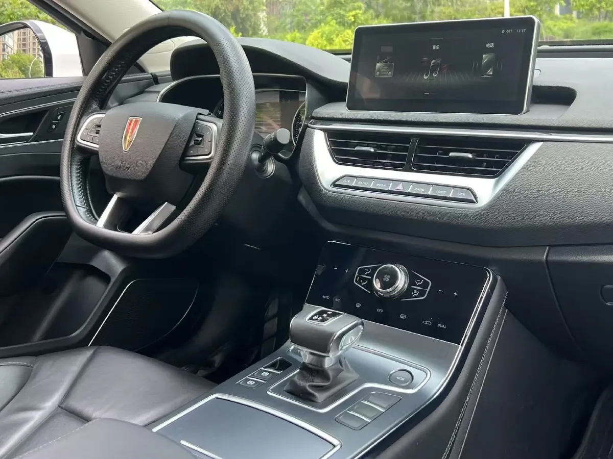 2022 HongQi H5 1.5T 169HP L4 7DCT,autocango,china used car exporter,china ev exporter,chinese used car exporter,chinese used ev exporter