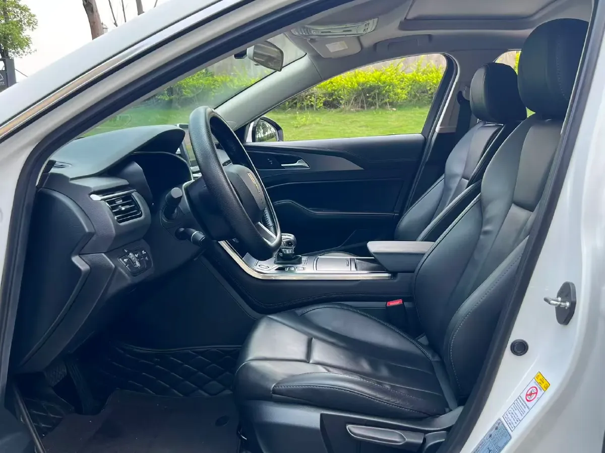 2022 HongQi H5 1.5T 169HP L4 7DCT,autocango,china used car exporter,china ev exporter,chinese used car exporter,chinese used ev exporter