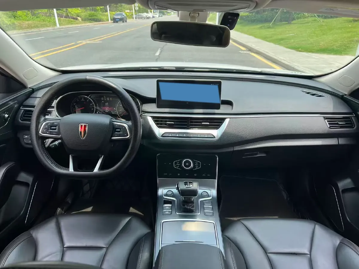 2022 HongQi H5 1.5T 169HP L4 7DCT,autocango,china used car exporter,china ev exporter,chinese used car exporter,chinese used ev exporter