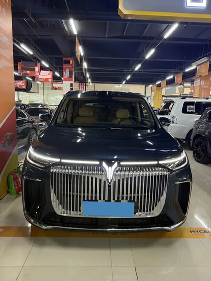 2025 Voyah Dream 1.5T 150HP L4 PHEV 41.7KWH,autocango,china used car exporter,china ev exporter,chinese used car exporter,chinese used ev exporter