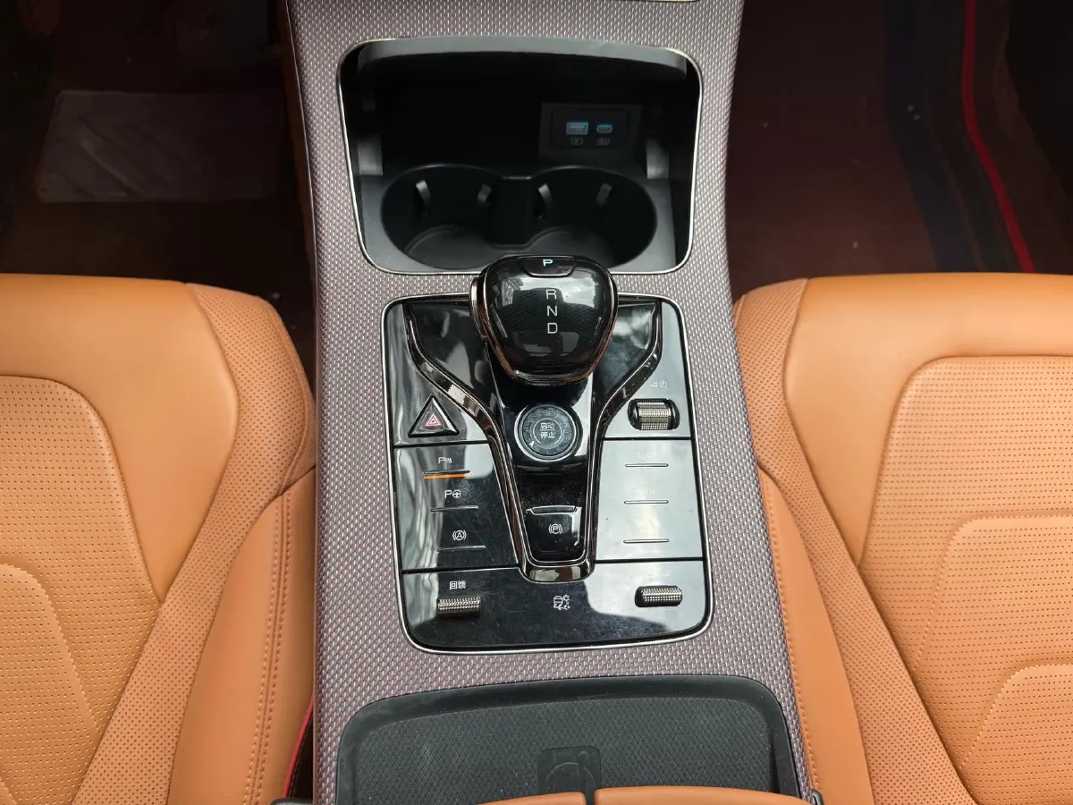 2022 Lincoln Corsair 2.0T 245HP L4 8AT,autocango,china used car exporter,china ev exporter,chinese used car exporter,chinese used ev exporter