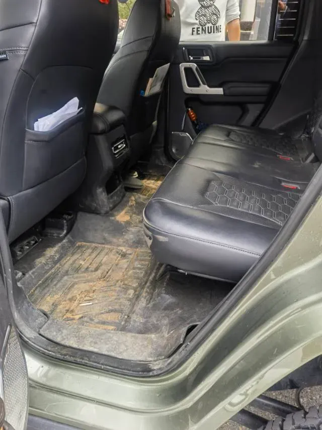 2024 212 212 T01 2.0T 252HP L4 8AT,autocango,china used car exporter,china ev exporter,chinese used car exporter,chinese used ev exporter