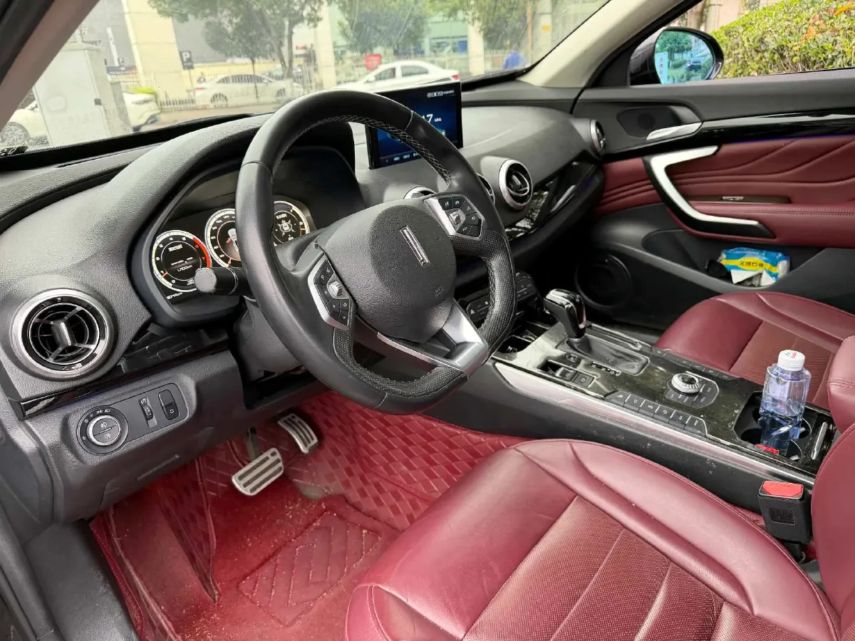 2017 WEY VV7 2.0T 234HP L4 7DCT,autocango,china used car exporter,china ev exporter,chinese used car exporter,chinese used ev exporter