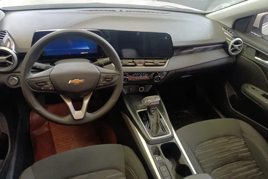 2023 Chevrolet Monza 1.5L 113HP L4 6DCT,autocango,china used car exporter,china ev exporter,chinese used car exporter,chinese used ev exporter