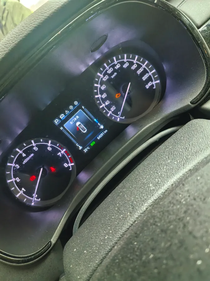 2022 ChangAn Raeton CC 1.5T 188HP L4 7DCT,autocango,china used car exporter,china ev exporter,chinese used car exporter,chinese used ev exporter