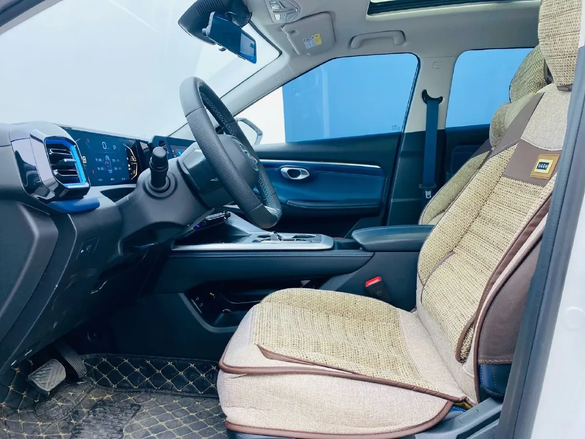 2023 GAC Trumpchi GS3 1.5T 177HP L4 7DCT,autocango,china used car exporter,china ev exporter,chinese used car exporter,chinese used ev exporter