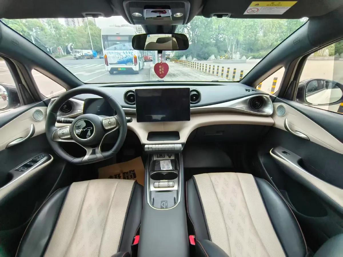 2023 BYD Dolphin BEV 44.928KWH,autocango,china used car exporter,china ev exporter,chinese used car exporter,chinese used ev exporter