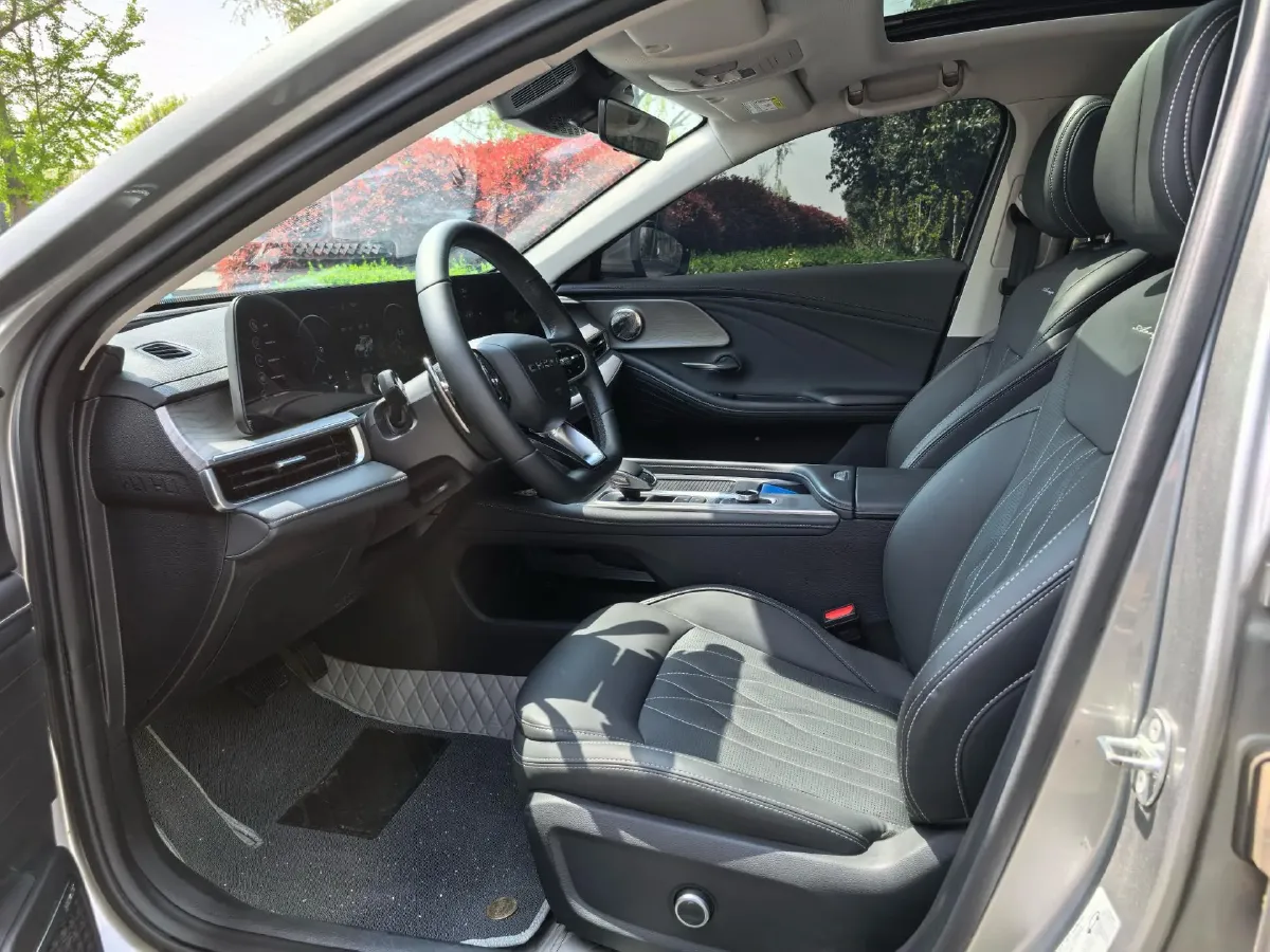 2022 Chery Arrizo 8 1.6T 197HP L4 7DCT,autocango,china used car exporter,china ev exporter,chinese used car exporter,chinese used ev exporter