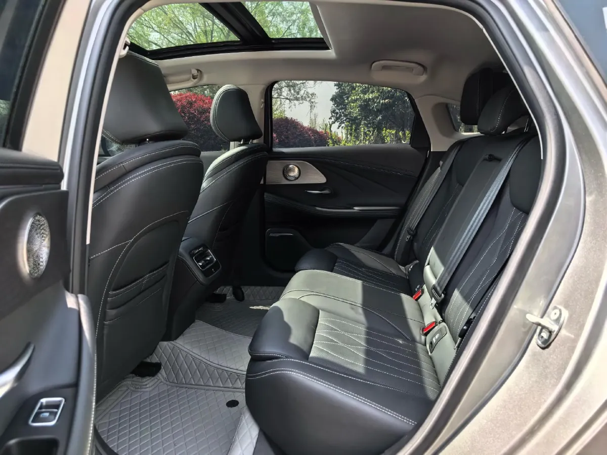 2022 Chery Arrizo 8 1.6T 197HP L4 7DCT,autocango,china used car exporter,china ev exporter,chinese used car exporter,chinese used ev exporter