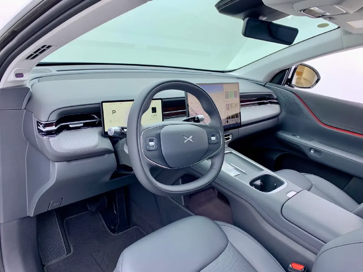 2025 Xpeng G6 BEV 68.5KWH,autocango,china used car exporter,china ev exporter,chinese used car exporter,chinese used ev exporter