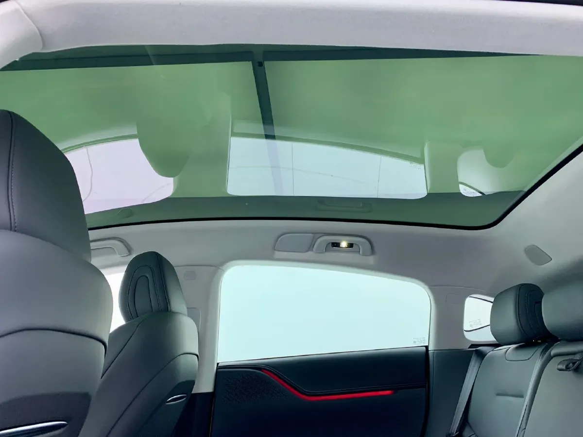 2025 Xpeng G6 BEV 68.5KWH,autocango,china used car exporter,china ev exporter,chinese used car exporter,chinese used ev exporter