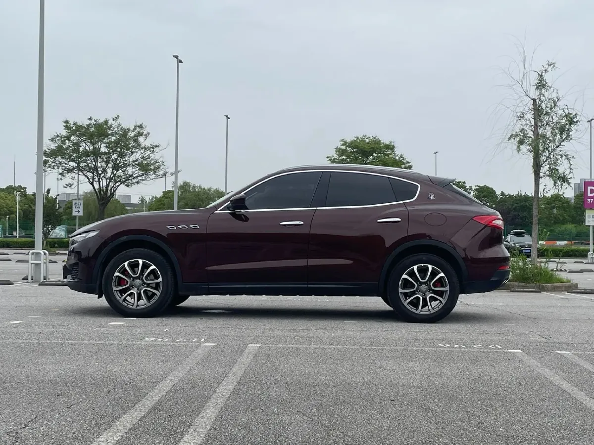 2018 Jaguar XJ 3.0T 340HP V6 8AT,autocango,china used car exporter,china ev exporter,chinese used car exporter,chinese used ev exporter