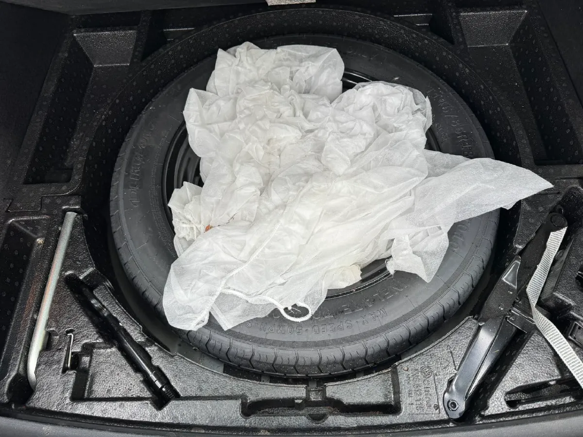 2024 Volkswagen Tiguan L 2.0T 186HP L4 7DCT,autocango,china used car exporter,china ev exporter,chinese used car exporter,chinese used ev exporter