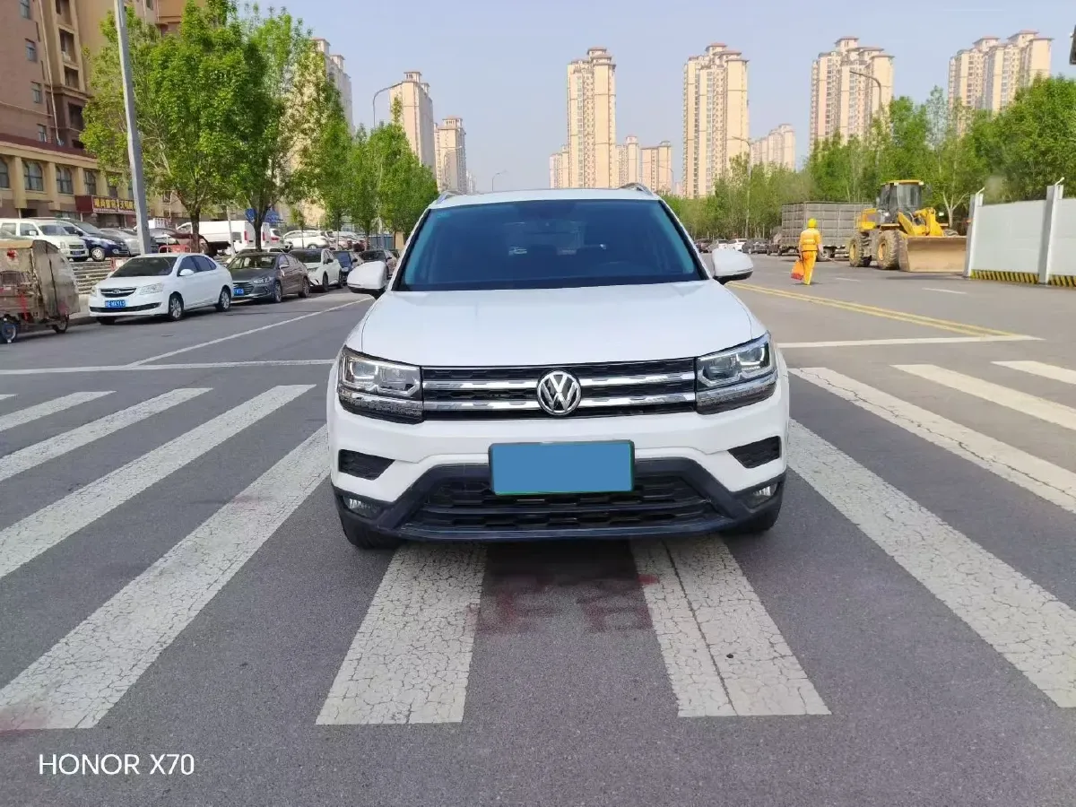 2019 MINI MINI 1.5T 102HP L3 7DCT,autocango,china used car exporter,china ev exporter,chinese used car exporter,chinese used ev exporter