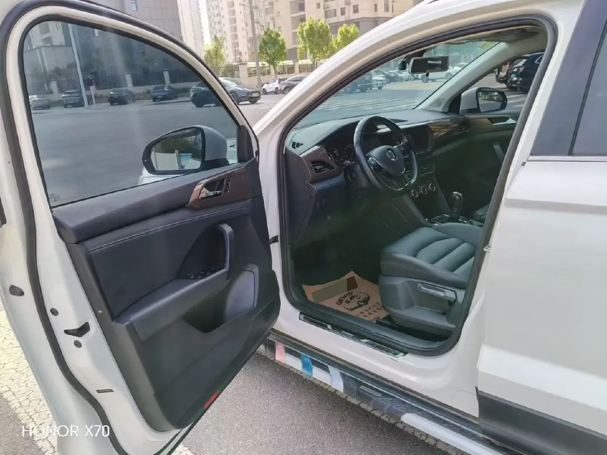 2019 MINI MINI 1.5T 102HP L3 7DCT,autocango,china used car exporter,china ev exporter,chinese used car exporter,chinese used ev exporter