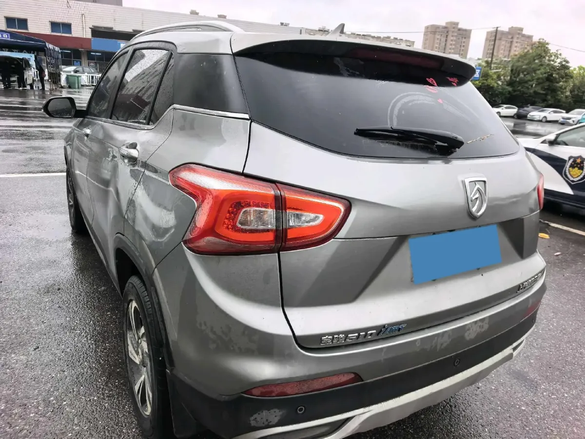 2017 HaiMa S5 Young Edition 1.6L 122HP L4 5MT,autocango,china used car exporter,china ev exporter,chinese used car exporter,chinese used ev exporter