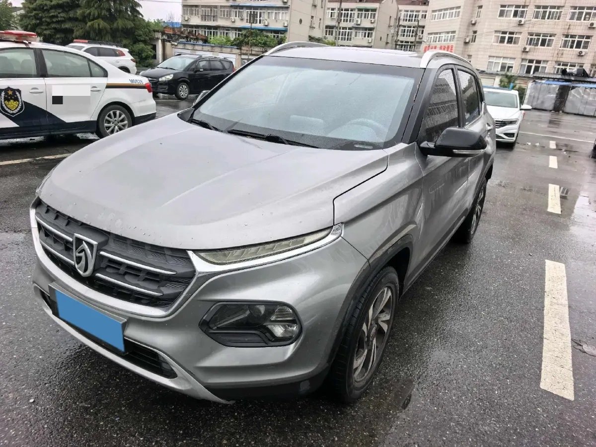 2017 HaiMa S5 Young Edition 1.6L 122HP L4 5MT,autocango,china used car exporter,china ev exporter,chinese used car exporter,chinese used ev exporter