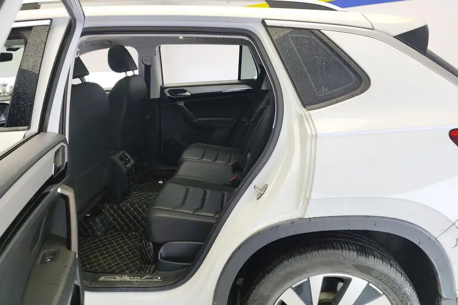 2020 Volkswagen Tayron 2.0T 186HP L4 7DCT,autocango,china used car exporter,china ev exporter,chinese used car exporter,chinese used ev exporter