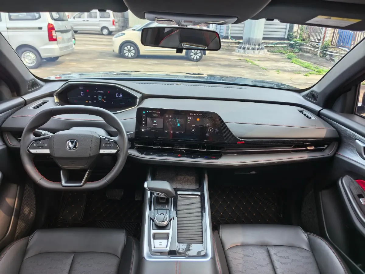 2024 ChangAn CS55 Plus 1.5T 188HP L4 7DCT,autocango,china used car exporter,china ev exporter,chinese used car exporter,chinese used ev exporter