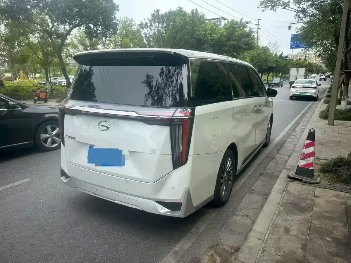 2023 GAC Trumpchi M8 2.0T 252HP L4 8AT,autocango,china used car exporter,china ev exporter,chinese used car exporter,chinese used ev exporter