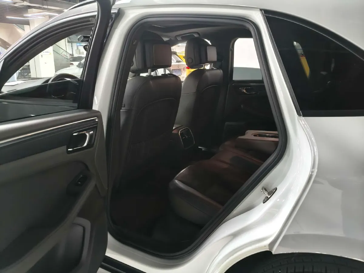 2023 GAC Trumpchi M8 2.0T 252HP L4 8AT,autocango,china used car exporter,china ev exporter,chinese used car exporter,chinese used ev exporter