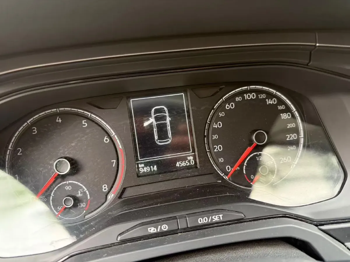 2019 Volkswagen Polo 1.5L 113HP L4 6AT,autocango,china used car exporter,china ev exporter,chinese used car exporter,chinese used ev exporter