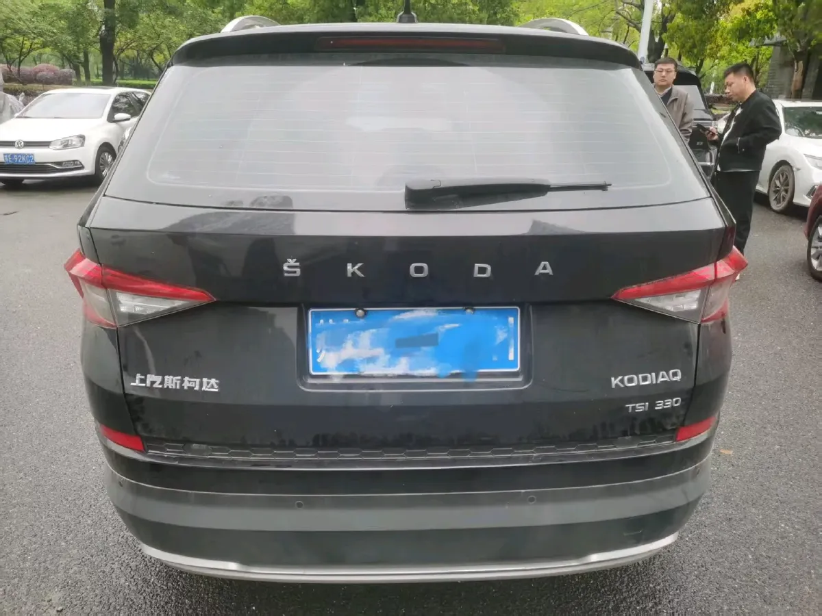 2021 Skoda Kodiak 2.0T 186HP L4 7DCT,autocango,china used car exporter,china ev exporter,chinese used car exporter,chinese used ev exporter