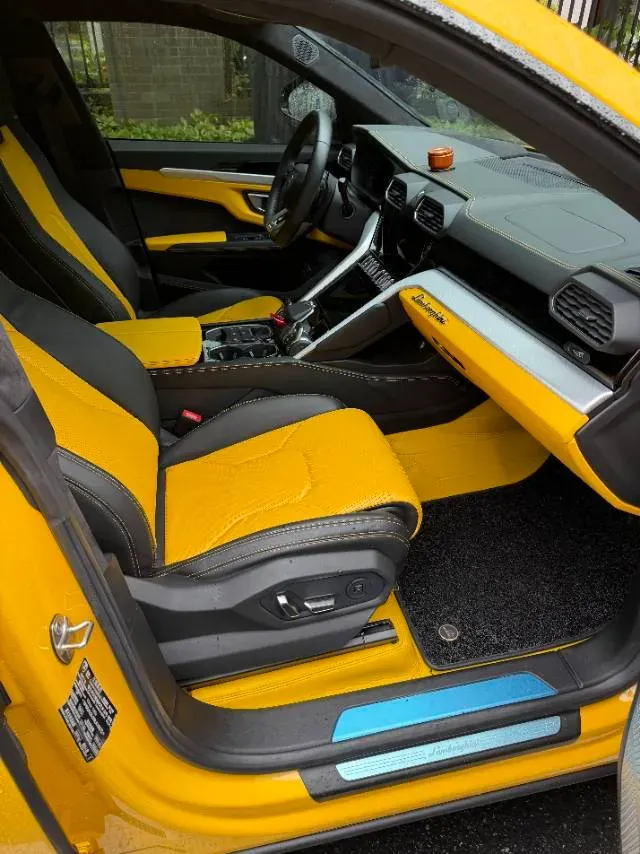 2021 Lamborghini Urus 4.0T 641HP V8 8AT,autocango,china used car exporter,china ev exporter,chinese used car exporter,chinese used ev exporter