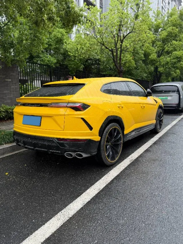 2021 Lamborghini Urus 4.0T 641HP V8 8AT,autocango,china used car exporter,china ev exporter,chinese used car exporter,chinese used ev exporter
