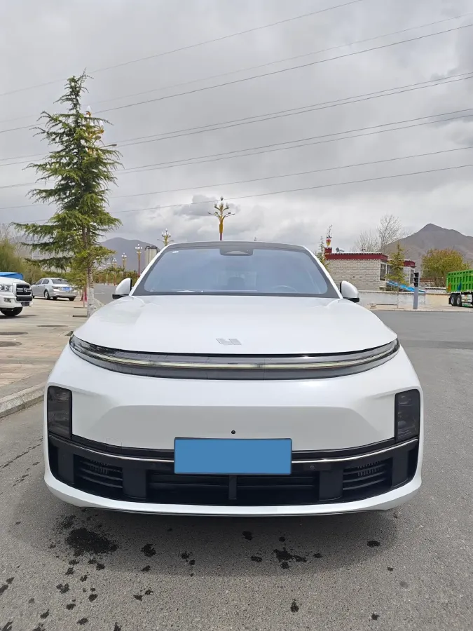 2023 Li L7 Range Extended 154HP REEV 40.9KWH,autocango,china used car exporter,china ev exporter,chinese used car exporter,chinese used ev exporter