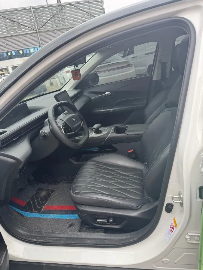 2023 ChangAn Oshan Z6 1.5T 188HP L4 7DCT,autocango,china used car exporter,china ev exporter,chinese used car exporter,chinese used ev exporter