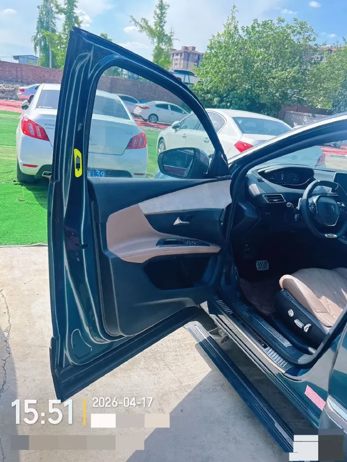 2017 Peugeot 5008 1.8T 204HP L4 6AT,autocango,china used car exporter,china ev exporter,chinese used car exporter,chinese used ev exporter