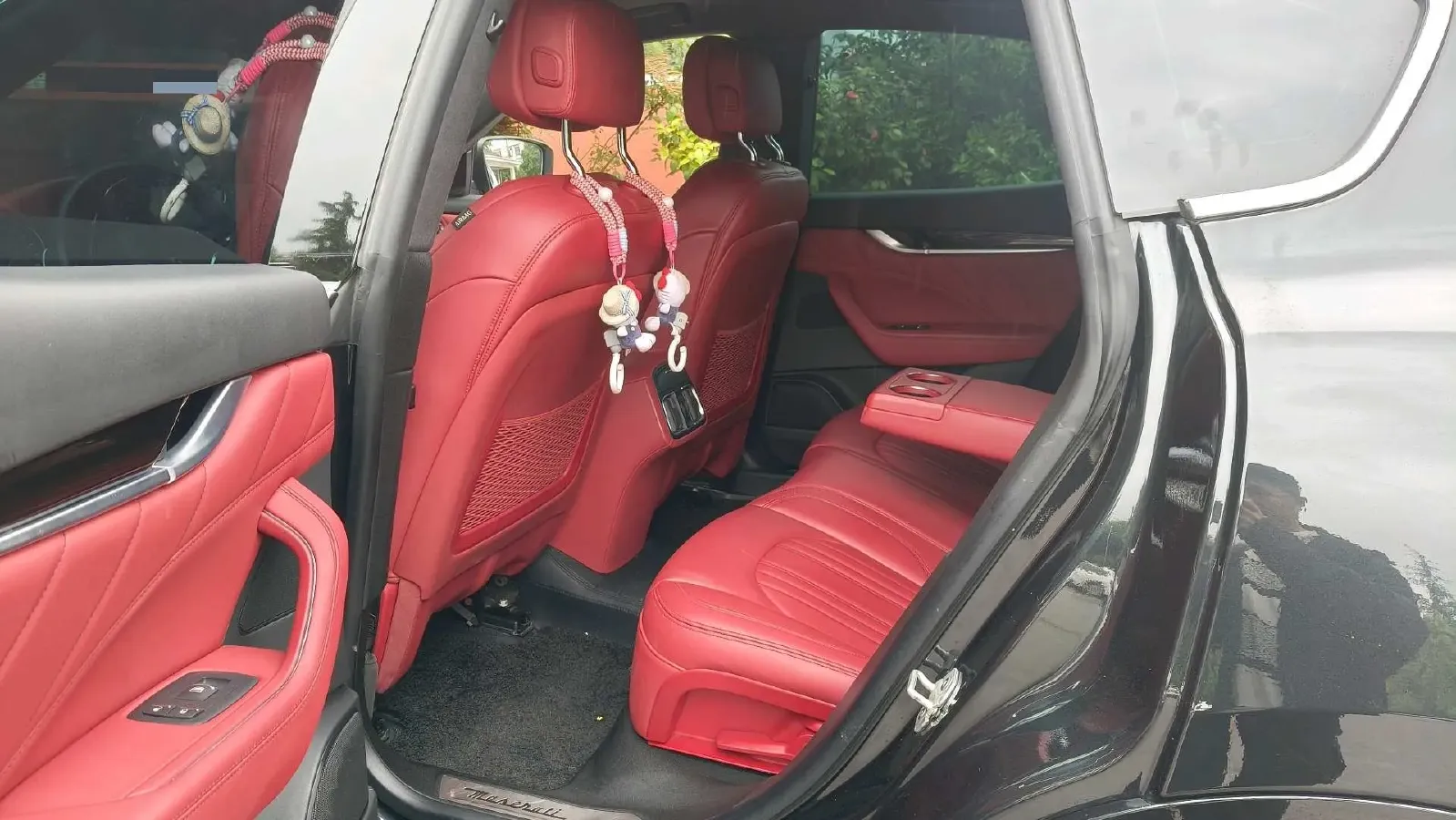 2022 Maserati Levante 2.0T 330HP L4 8AT,autocango,china used car exporter,china ev exporter,chinese used car exporter,chinese used ev exporter