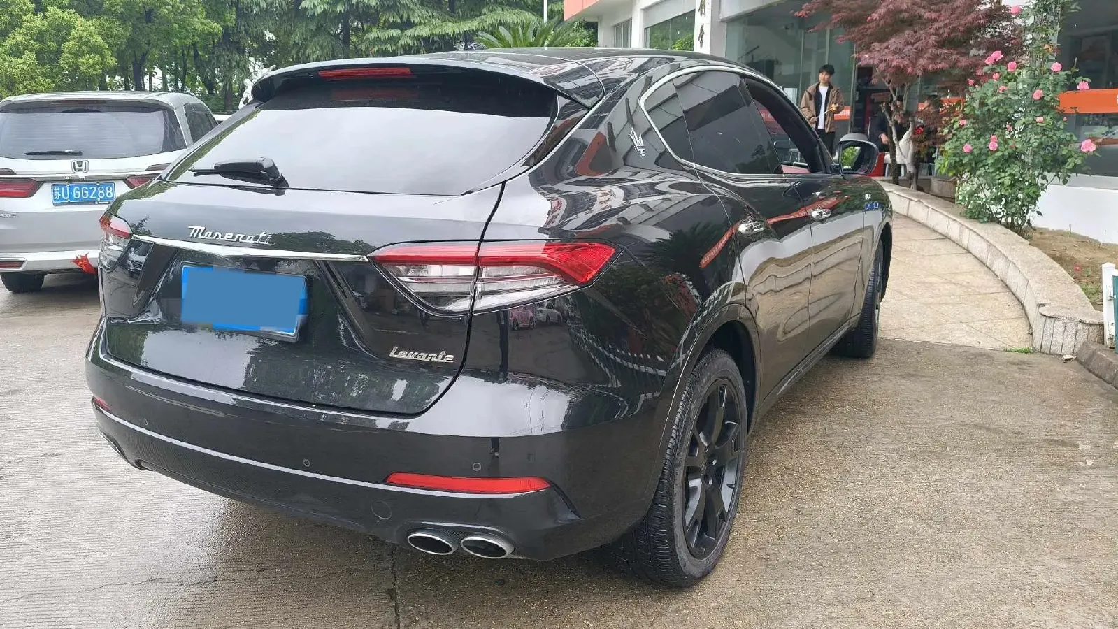 2022 Maserati Levante 2.0T 330HP L4 8AT,autocango,china used car exporter,china ev exporter,chinese used car exporter,chinese used ev exporter