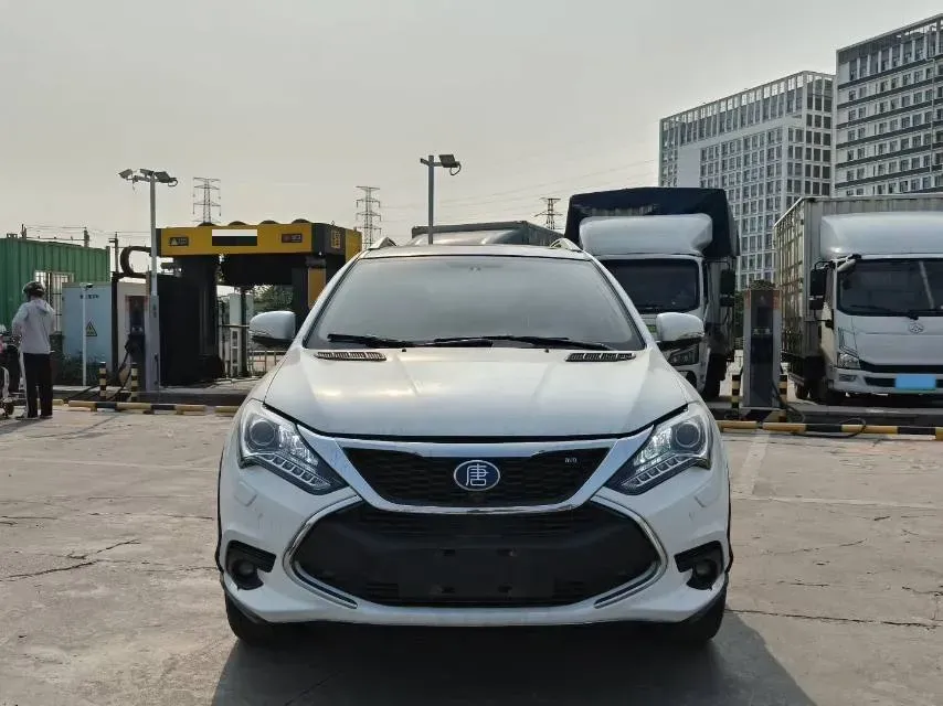 2017 BYD Tang 2.0T 205HP L4 6DCT PHEV,autocango,china used car exporter,china ev exporter,chinese used car exporter,chinese used ev exporter