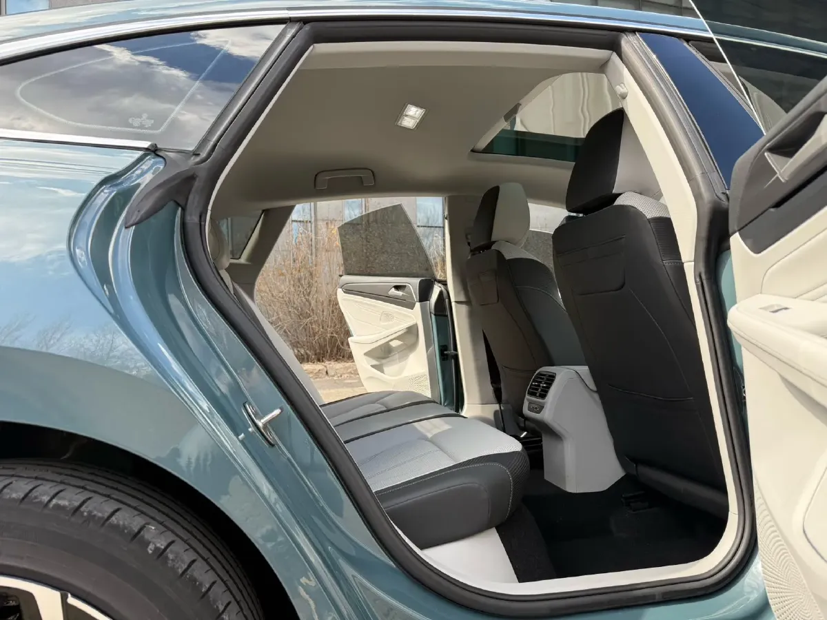 2024 Volkswagen Lamando 1.4T 150HP L4 7DCT,autocango,china used car exporter,china ev exporter,chinese used car exporter,chinese used ev exporter