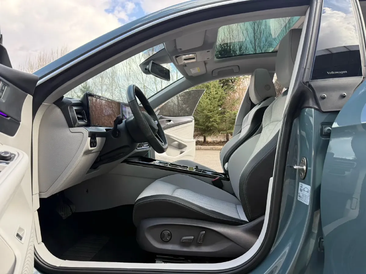 2024 Volkswagen Lamando 1.4T 150HP L4 7DCT,autocango,china used car exporter,china ev exporter,chinese used car exporter,chinese used ev exporter