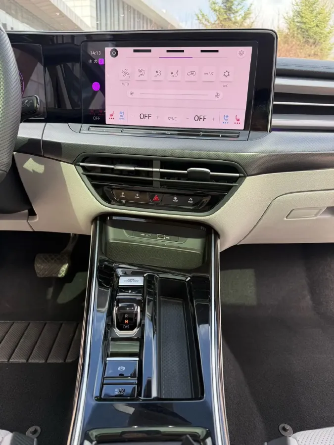 2024 Volkswagen Lamando 1.4T 150HP L4 7DCT,autocango,china used car exporter,china ev exporter,chinese used car exporter,chinese used ev exporter