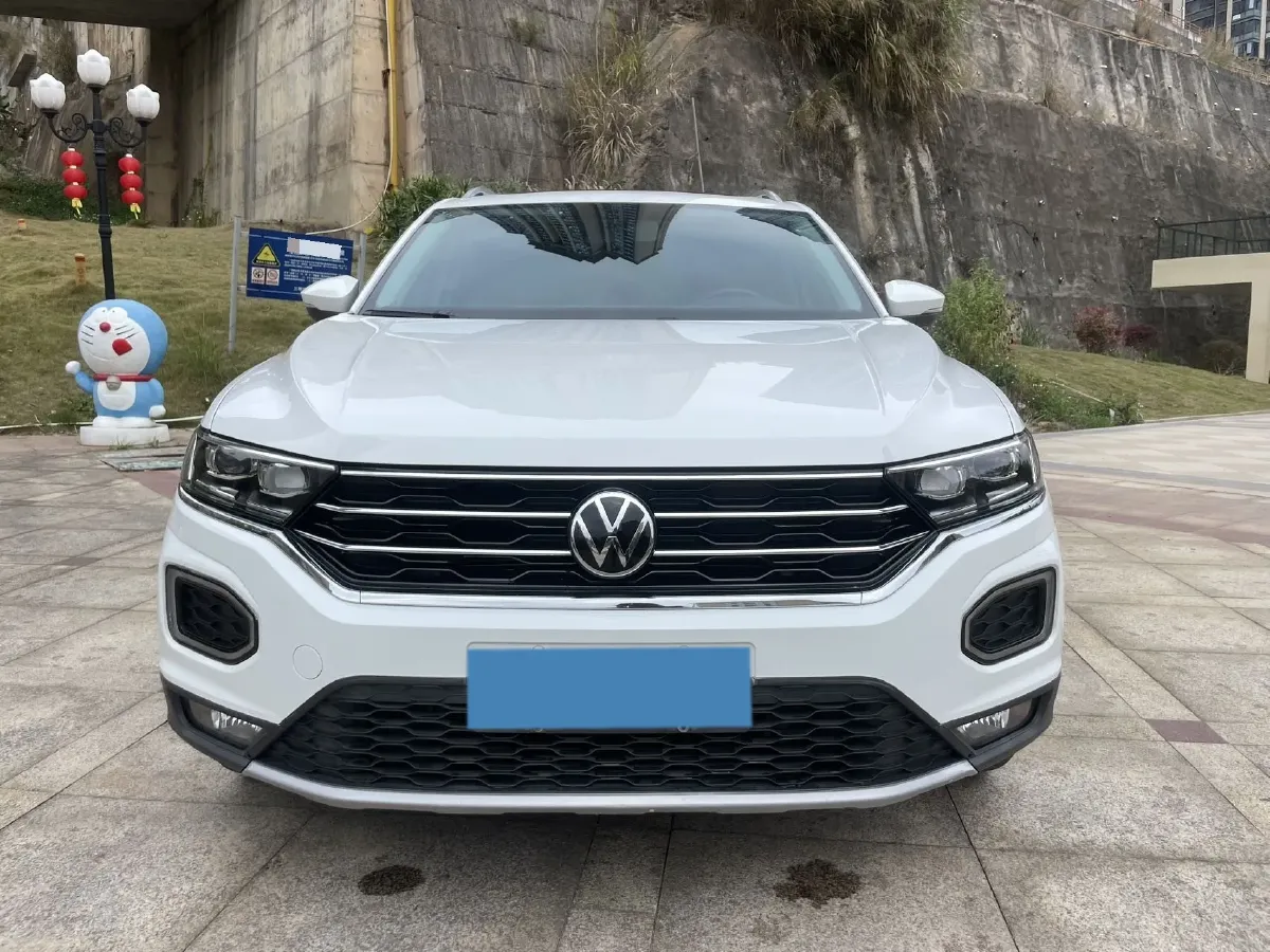 2022 Volkswagen T-Roc 1.4T 150HP L4 7DCT,autocango,china used car exporter,china ev exporter,chinese used car exporter,chinese used ev exporter