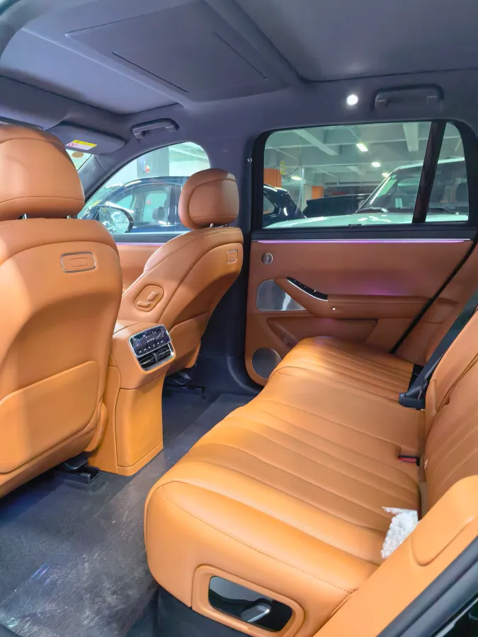 2026 AITO AITO M7 REEV 160HP REEV,autocango,china used car exporter,china ev exporter,chinese used car exporter,chinese used ev exporter