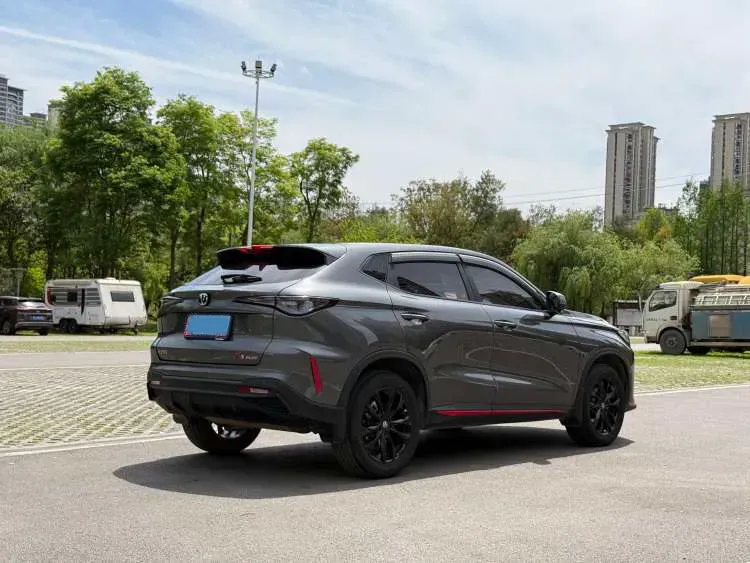 2024 ChangAn X5 PLUS 1.5T 188HP L4 7DCT,autocango,china used car exporter,china ev exporter,chinese used car exporter,chinese used ev exporter