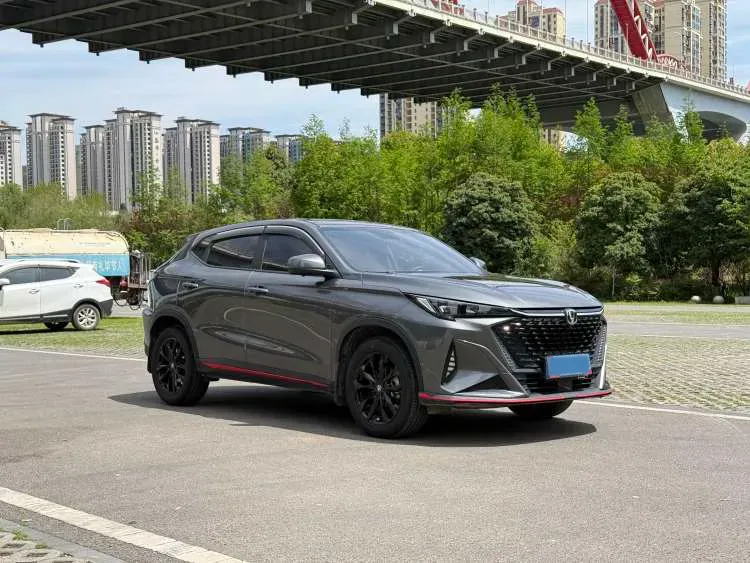 2024 ChangAn X5 PLUS 1.5T 188HP L4 7DCT,autocango,china used car exporter,china ev exporter,chinese used car exporter,chinese used ev exporter