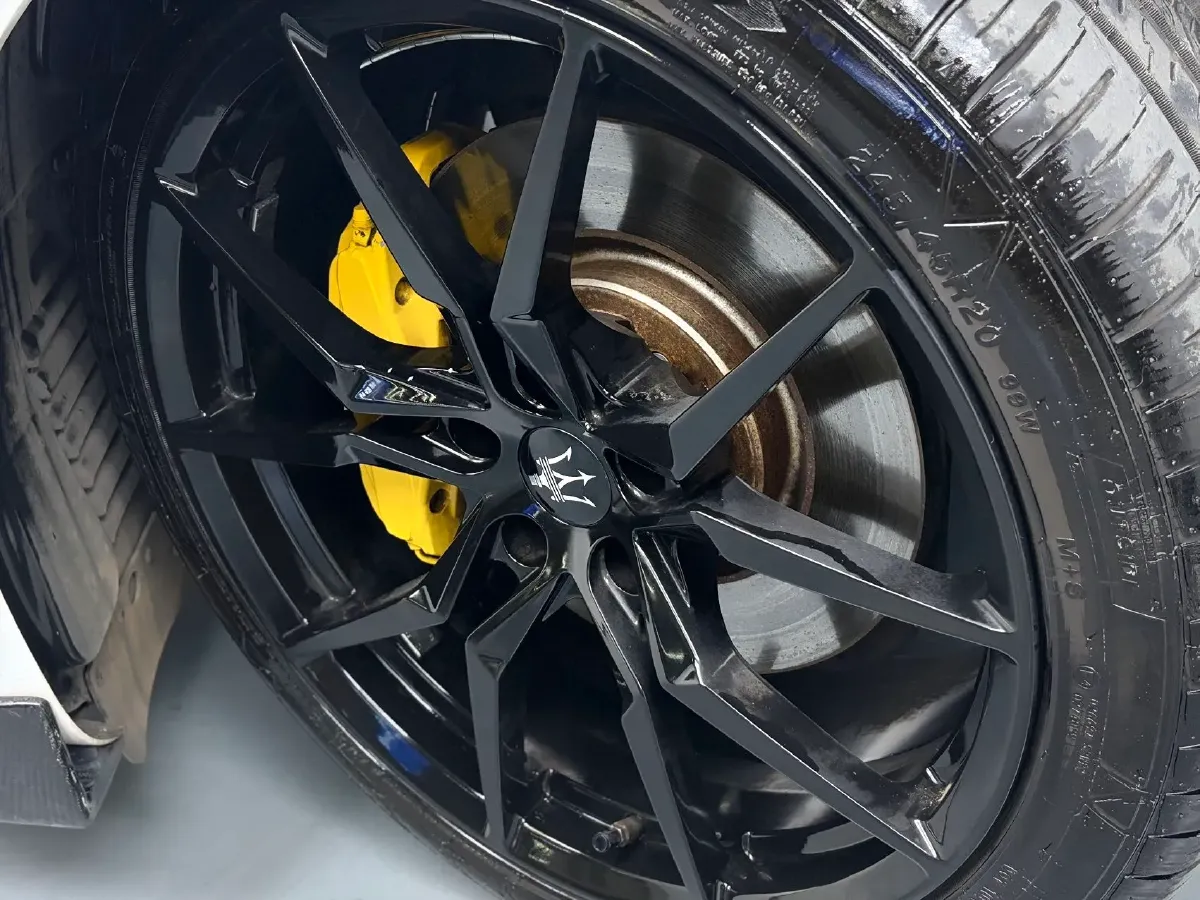 2022 Audi Q7 2.0T 245HP L4 8AT,autocango,china used car exporter,china ev exporter,chinese used car exporter,chinese used ev exporter