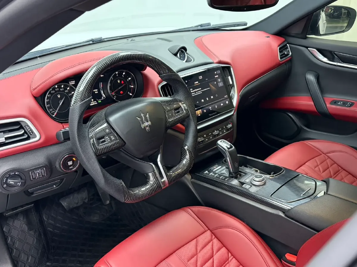 2022 Audi Q7 2.0T 245HP L4 8AT,autocango,china used car exporter,china ev exporter,chinese used car exporter,chinese used ev exporter