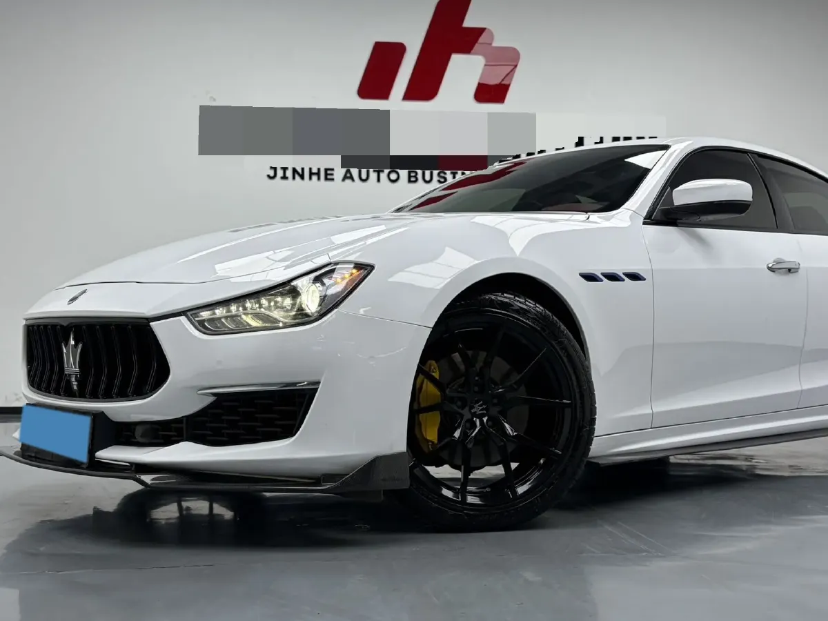 2022 Audi Q7 2.0T 245HP L4 8AT,autocango,china used car exporter,china ev exporter,chinese used car exporter,chinese used ev exporter