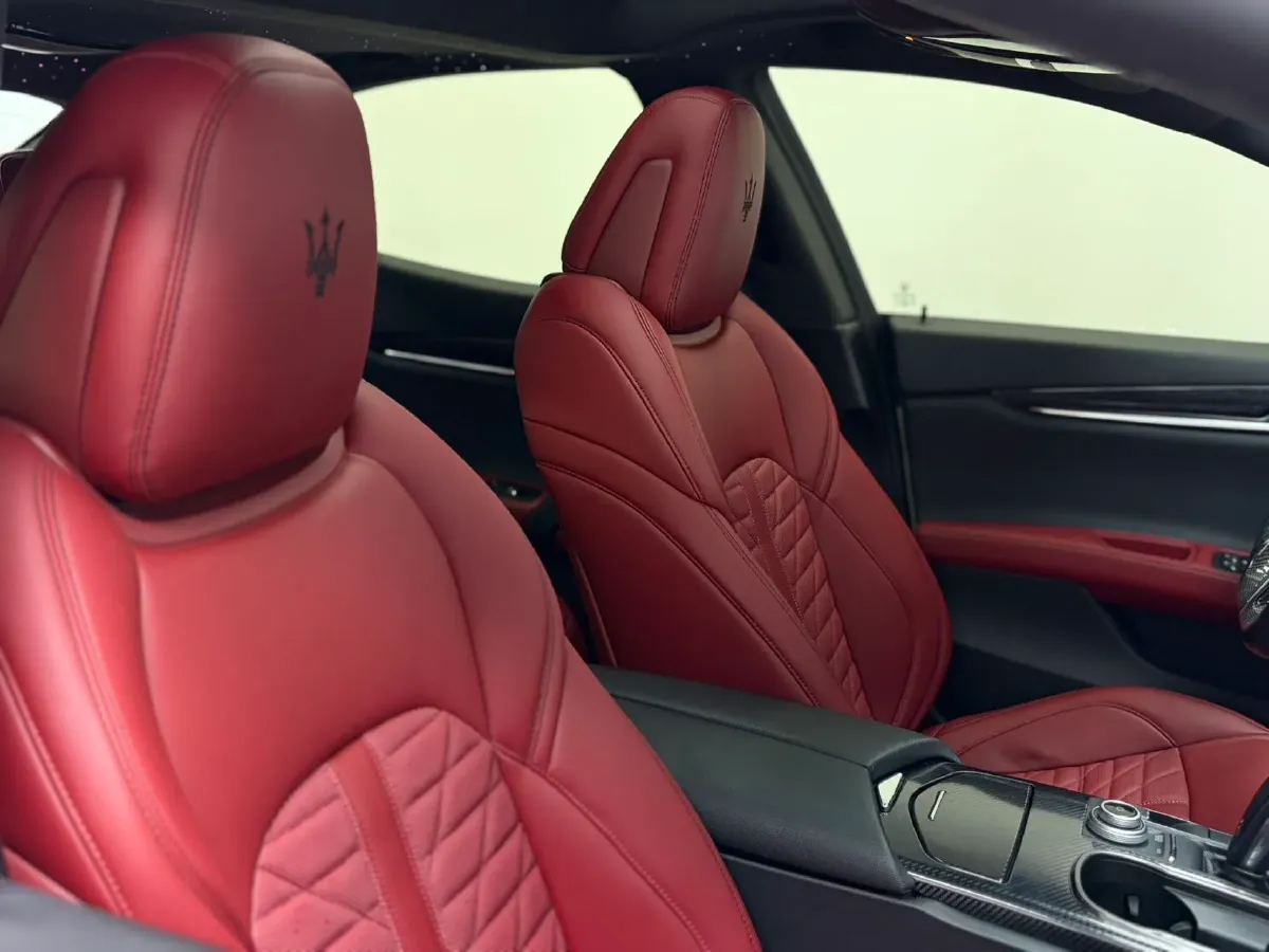 2022 Audi Q7 2.0T 245HP L4 8AT,autocango,china used car exporter,china ev exporter,chinese used car exporter,chinese used ev exporter